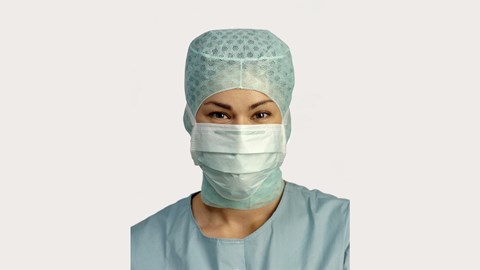 gydytojas dėvi BARRIER specialią medicininę veido kaukę